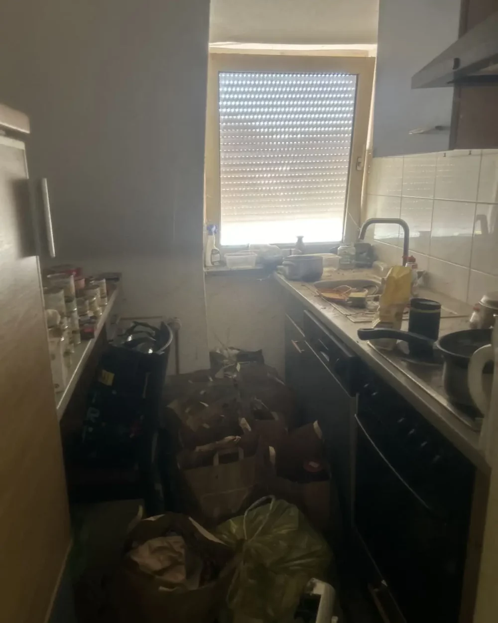 messi wohnung duisburg reiningung küche messi wohnung duisburg reiningung küche